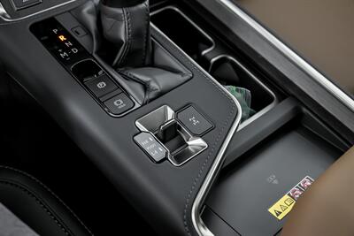 2025 Lexus GX 550 Premium+   - Photo 34 - Joliet, IL 60435