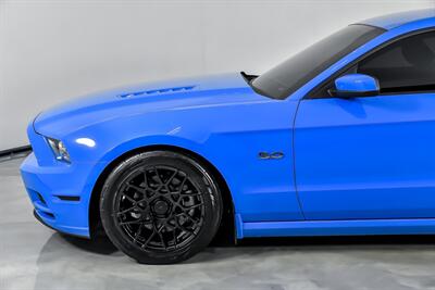 2013 Ford Mustang GT   - Photo 7 - Joliet, IL 60435
