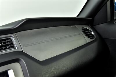 2013 Ford Mustang GT   - Photo 29 - Joliet, IL 60435