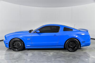 2013 Ford Mustang GT   - Photo 8 - Joliet, IL 60435