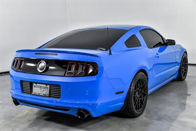 2013 Ford Mustang GT   - Photo 12 - Joliet, IL 60435