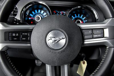 2013 Ford Mustang GT   - Photo 26 - Joliet, IL 60435
