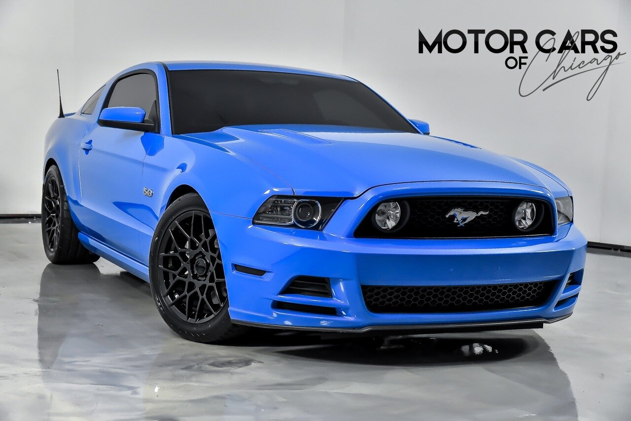 2013 Ford Mustang GT - Photo 1 - Joliet, IL 60435