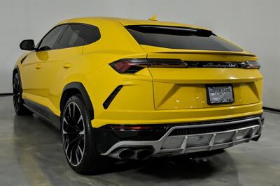 2020 Lamborghini Urus - Photo 10 - Joliet, IL 60435