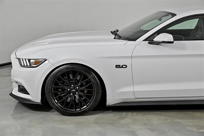 2017 Ford Mustang GT   - Photo 7 - Joliet, IL 60435