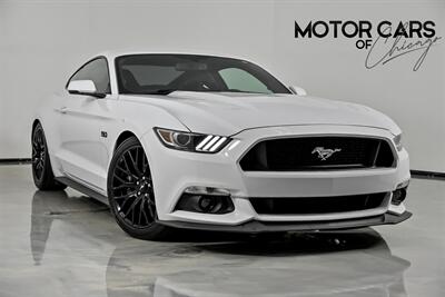 2017 Ford Mustang GT   - Photo 1 - Joliet, IL 60435