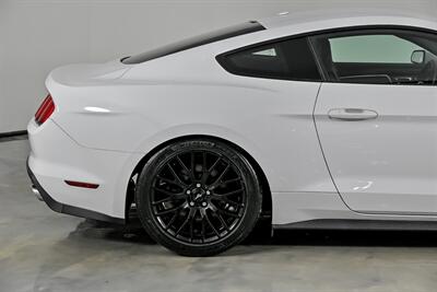 2017 Ford Mustang GT   - Photo 13 - Joliet, IL 60435
