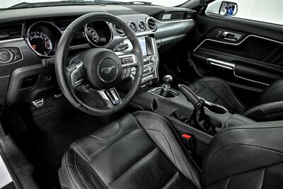 2017 Ford Mustang GT   - Photo 19 - Joliet, IL 60435