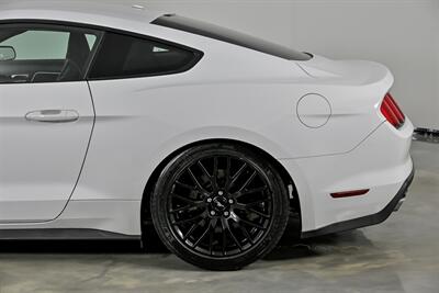 2017 Ford Mustang GT   - Photo 9 - Joliet, IL 60435