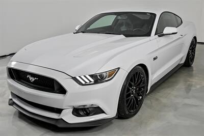2017 Ford Mustang GT   - Photo 6 - Joliet, IL 60435