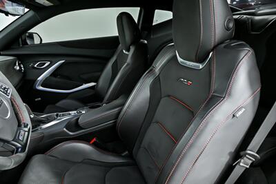 2022 Chevrolet Camaro ZL1   - Photo 23 - Joliet, IL 60435