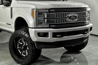 2017 Ford F-250 Super Duty Platinum   - Photo 3 - Joliet, IL 60435