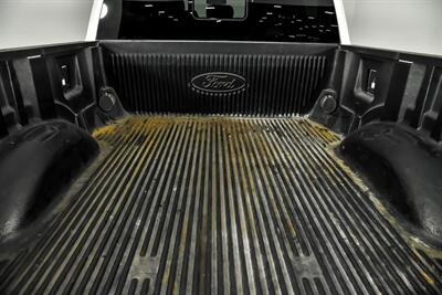 2017 Ford F-250 Super Duty Platinum   - Photo 16 - Joliet, IL 60435