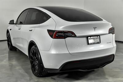 2024 Tesla Model Y Long Range   - Photo 10 - Joliet, IL 60435