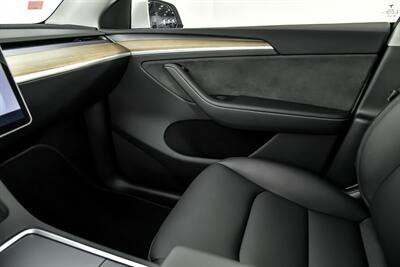 2024 Tesla Model Y Long Range   - Photo 41 - Joliet, IL 60435