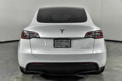 2024 Tesla Model Y Long Range   - Photo 11 - Joliet, IL 60435