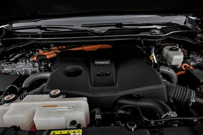 2024 Toyota Sequoia TRD Pro   - Photo 17 - Joliet, IL 60435