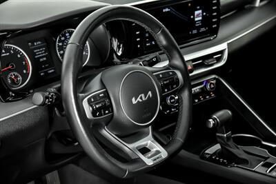 2023 Kia K5 GT-Line   - Photo 25 - Joliet, IL 60435