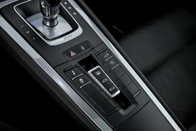 2017 Porsche 911 Carrera S   - Photo 38 - Joliet, IL 60435