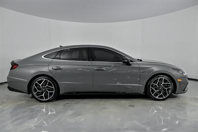 2022 Hyundai SONATA N Line   - Photo 14 - Joliet, IL 60435