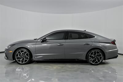 2022 Hyundai SONATA N Line   - Photo 8 - Joliet, IL 60435