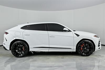 2020 Lamborghini Urus   - Photo 14 - Joliet, IL 60435