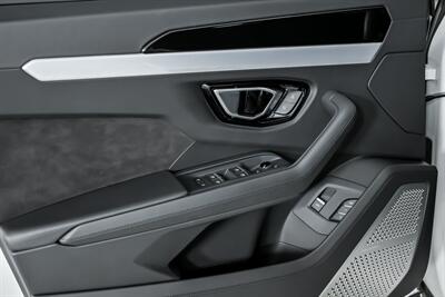 2020 Lamborghini Urus   - Photo 18 - Joliet, IL 60435