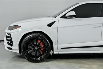 2020 Lamborghini Urus   - Photo 7 - Joliet, IL 60435