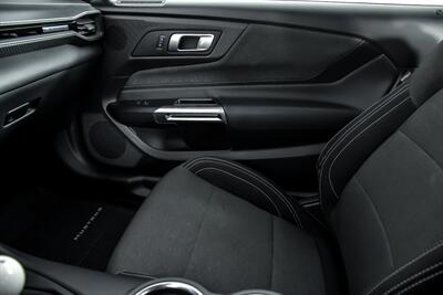 2024 Ford Mustang GT   - Photo 34 - Joliet, IL 60435