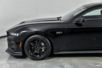 2024 Ford Mustang GT   - Photo 7 - Joliet, IL 60435