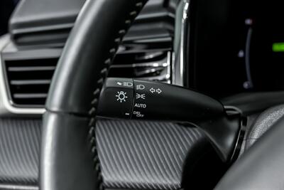 2025 Toyota Camry SE - Photo 28 - Joliet, IL 60435