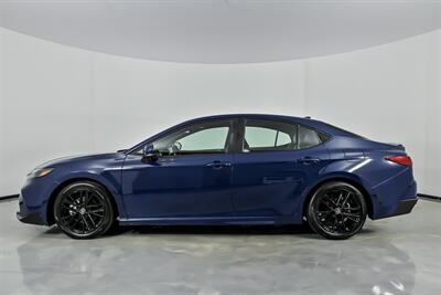 2025 Toyota Camry SE - Photo 8 - Joliet, IL 60435