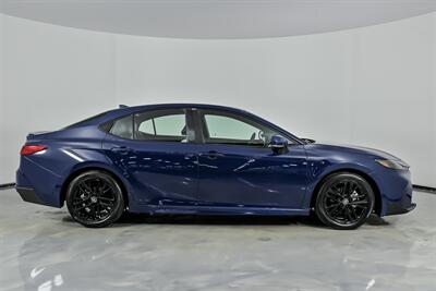 2025 Toyota Camry SE - Photo 14 - Joliet, IL 60435