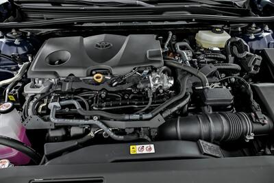 2025 Toyota Camry SE - Photo 17 - Joliet, IL 60435