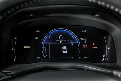 2025 Toyota Camry SE - Photo 26 - Joliet, IL 60435