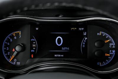 2019 Jeep Grand Cherokee High Altitude   - Photo 28 - Joliet, IL 60435