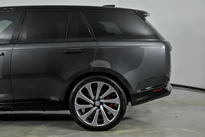 2024 Land Rover Range Rover P615 SV   - Photo 9 - Joliet, IL 60435