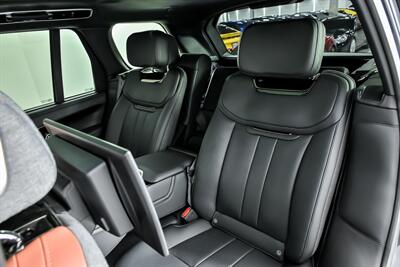 2024 Land Rover Range Rover P615 SV   - Photo 25 - Joliet, IL 60435