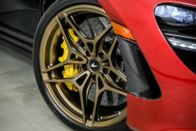 2019 McLaren 720S Performance   - Photo 4 - Joliet, IL 60435