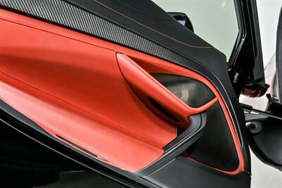 2019 McLaren 720S Performance   - Photo 23 - Joliet, IL 60435