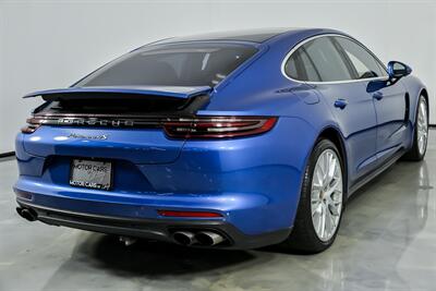 2017 Porsche Panamera 4S   - Photo 12 - Joliet, IL 60435