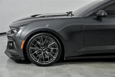 2018 Chevrolet Camaro ZL1   - Photo 7 - Joliet, IL 60435