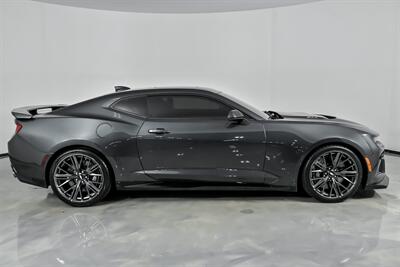 2018 Chevrolet Camaro ZL1   - Photo 14 - Joliet, IL 60435