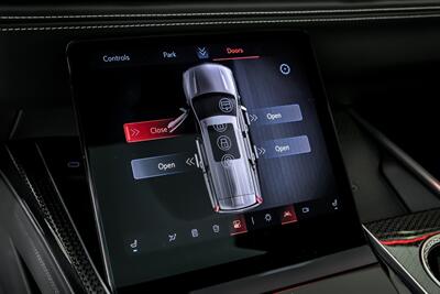 2025 Cadillac Escalade-V   - Photo 37 - Joliet, IL 60435