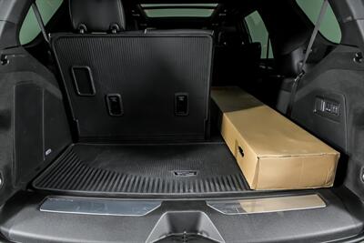 2025 Cadillac Escalade-V   - Photo 16 - Joliet, IL 60435