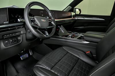 2025 Cadillac Escalade-V   - Photo 20 - Joliet, IL 60435