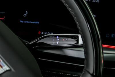 2025 Cadillac Escalade-V   - Photo 32 - Joliet, IL 60435