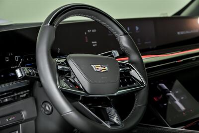 2025 Cadillac Escalade-V   - Photo 26 - Joliet, IL 60435