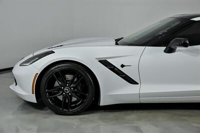 2015 Chevrolet Corvette Stingray Z51 - Photo 7 - Joliet, IL 60435
