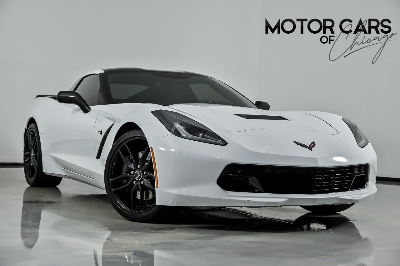 2015 Chevrolet Corvette Stingray Z51   - Photo 1 - Joliet, IL 60435